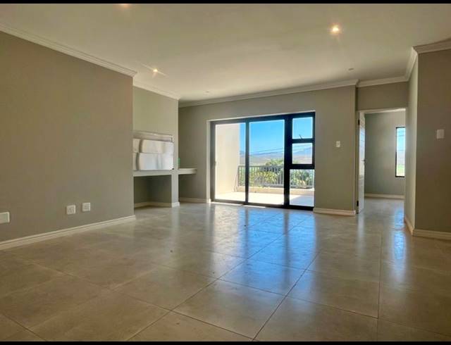 3 BEDROOM TOWNHOUSE FOR SALE IN FRAAIUITSIG